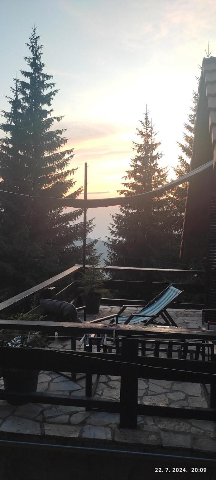 Hotel Uki & Sofi Mountain House à Kopaonik Extérieur photo