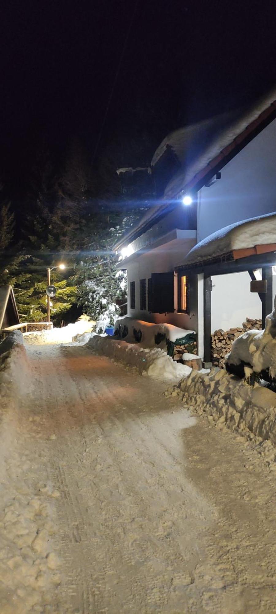 Hotel Uki & Sofi Mountain House à Kopaonik Extérieur photo